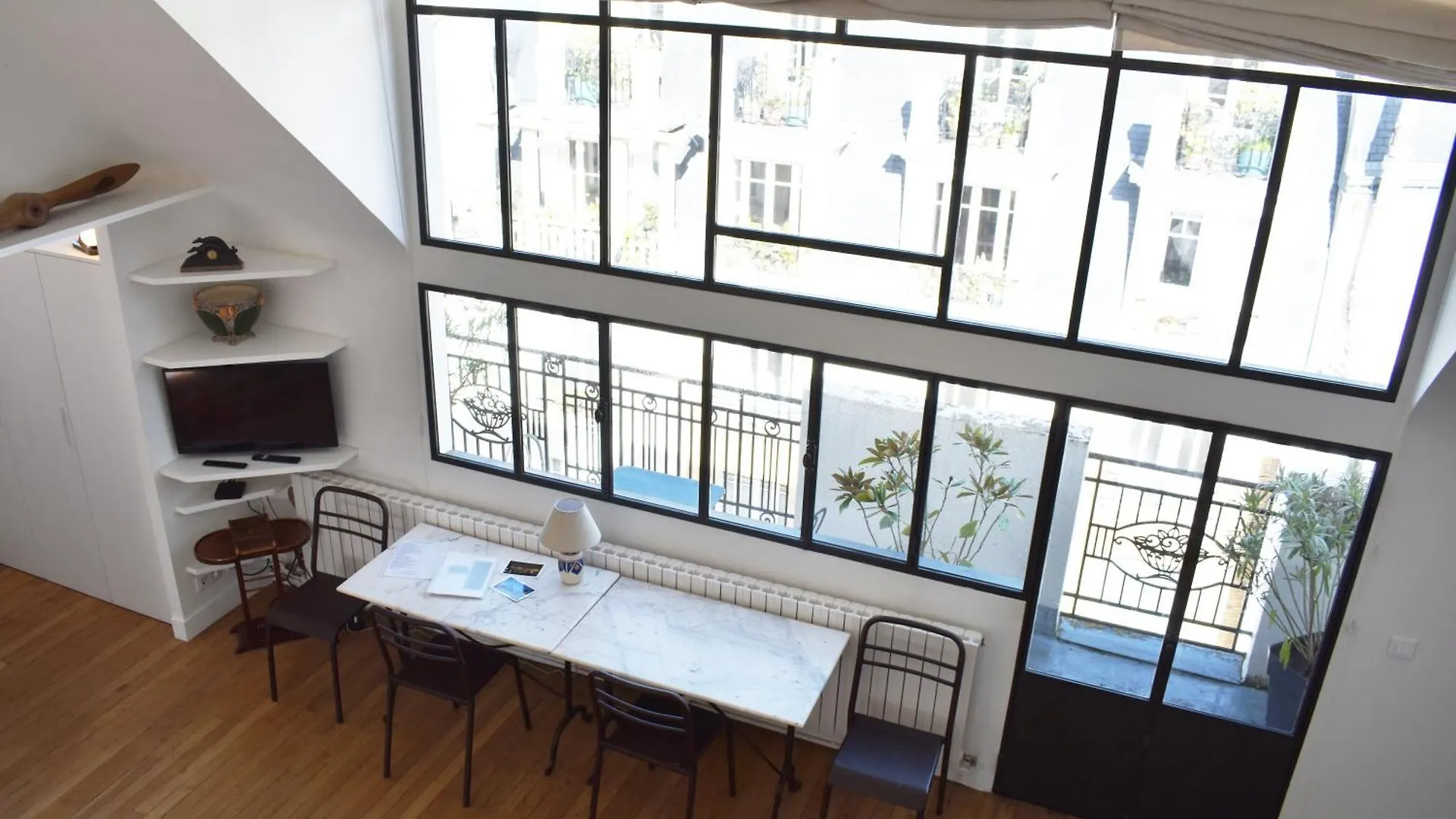 Апартаменты Artist Loft Париж